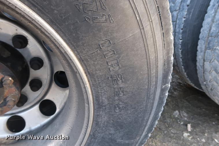 image for item DF3512 2013 International ProStar semi truck