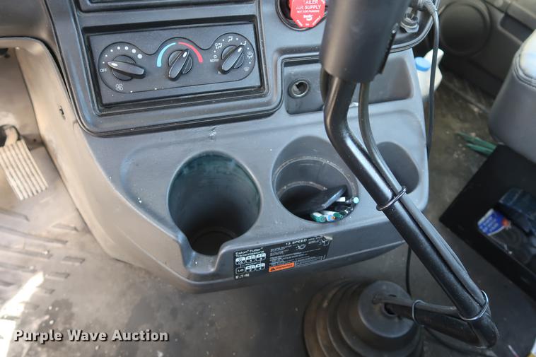 image for item DF3512 2013 International ProStar semi truck