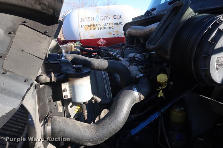 image for item DF3512 2013 International ProStar semi truck