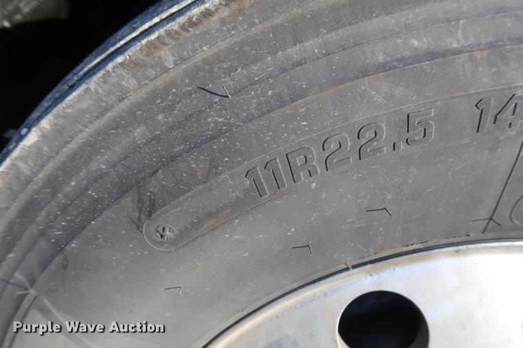 image for item DF3512 2013 International ProStar semi truck