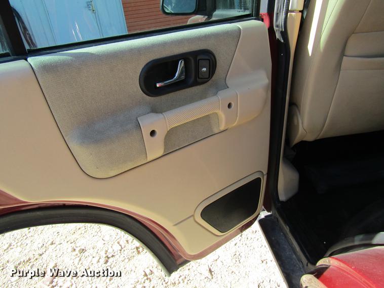 image for item DF9468 2003 Land Rover Discovery SUV