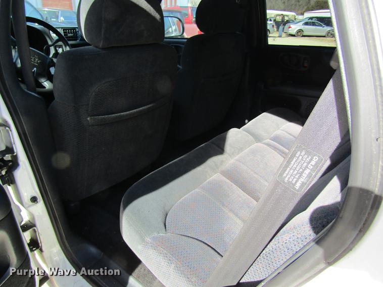 image for item DF9470 2001 Chevrolet Blazer SUV