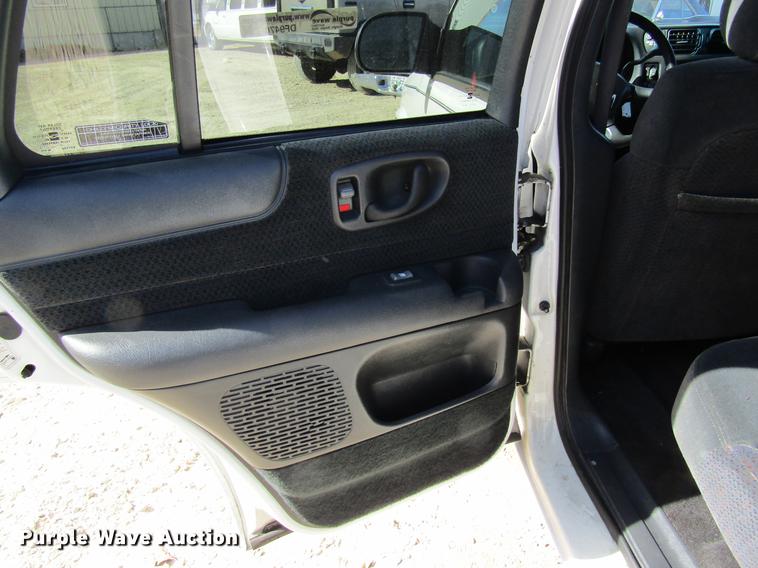 image for item DF9470 2001 Chevrolet Blazer SUV