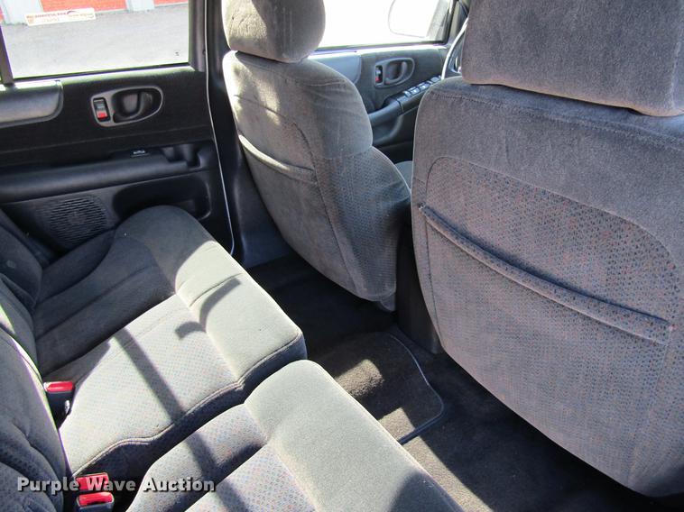 image for item DF9470 2001 Chevrolet Blazer SUV