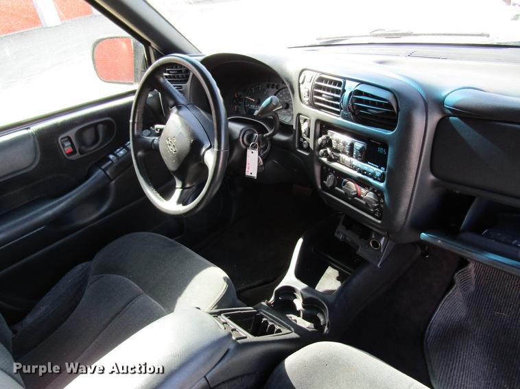 image for item DF9470 2001 Chevrolet Blazer SUV