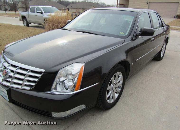image for item DF9473 2008 Cadillac DTS