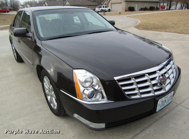 image for item DF9473 2008 Cadillac DTS