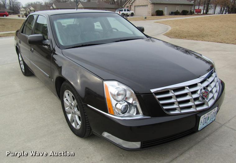 image for item DF9473 2008 Cadillac DTS