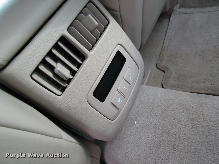 image for item DF9473 2008 Cadillac DTS