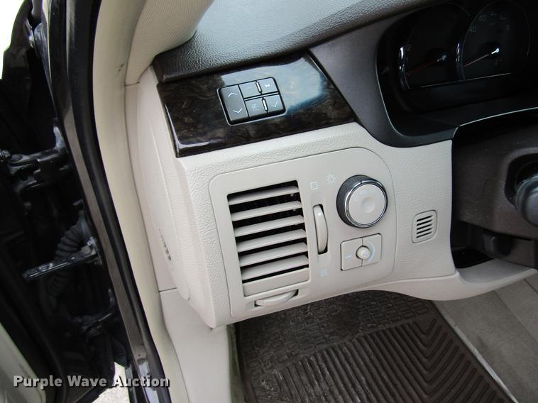 image for item DF9473 2008 Cadillac DTS