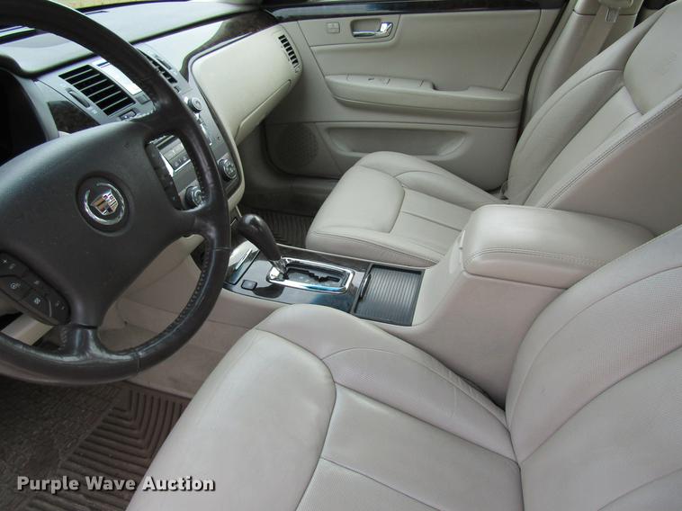 image for item DF9473 2008 Cadillac DTS