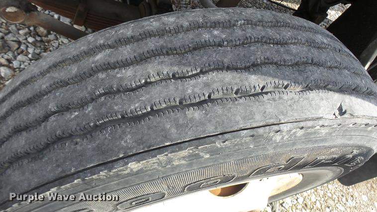 image for item DP9590 1998 Ford F800 Super Duty truck cab and chassis