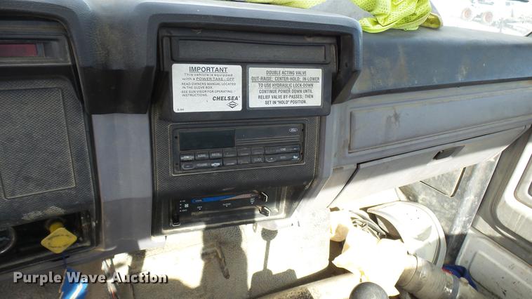 image for item DP9590 1998 Ford F800 Super Duty truck cab and chassis