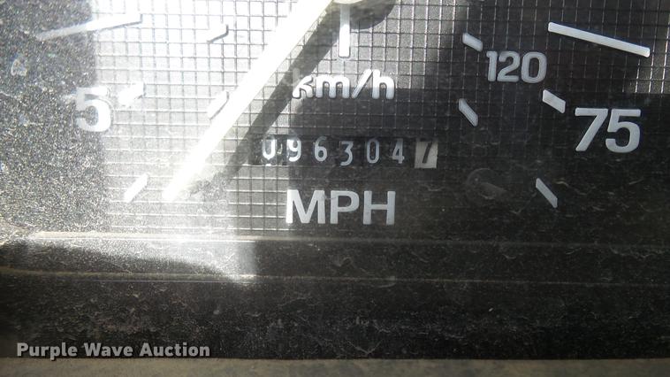 image for item DP9590 1998 Ford F800 Super Duty truck cab and chassis