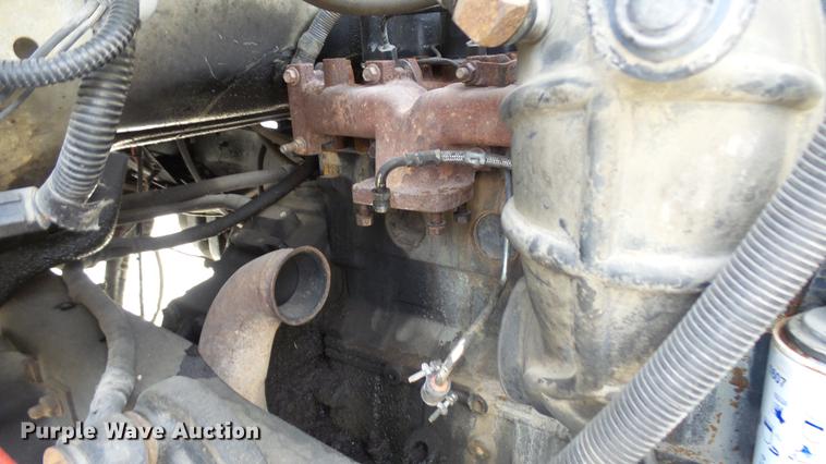 image for item DP9590 1998 Ford F800 Super Duty truck cab and chassis