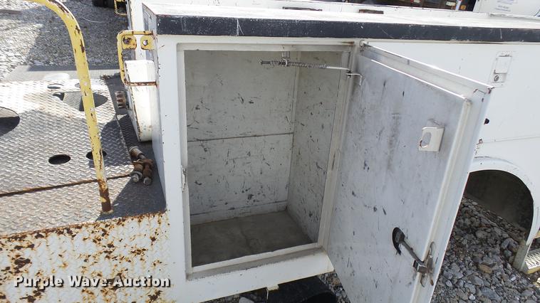 image for item DP9591 Reading HD132ADW utility bed