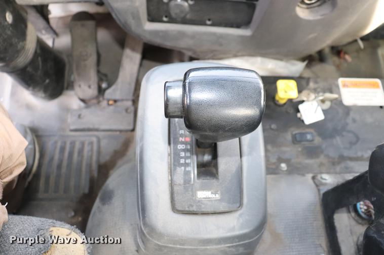 image for item EC9339 2009 GMC T7500 street sweeper truck