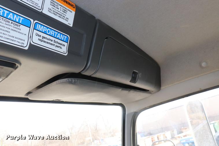 image for item EC9339 2009 GMC T7500 street sweeper truck