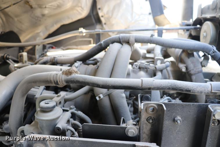 image for item EC9339 2009 GMC T7500 street sweeper truck