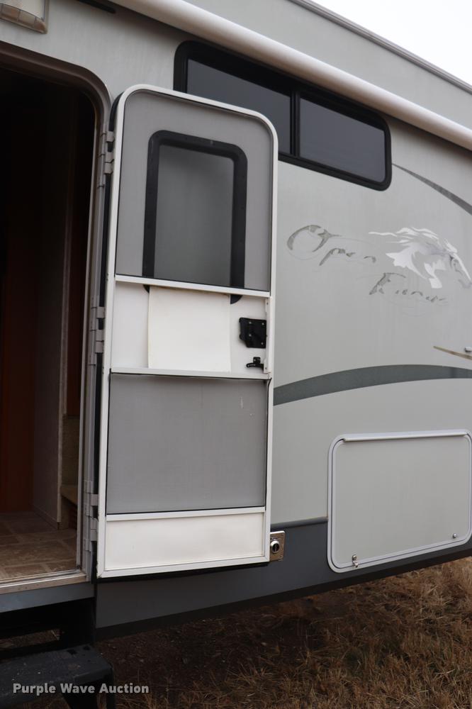 image for item EC9375 2009 Open Range camper