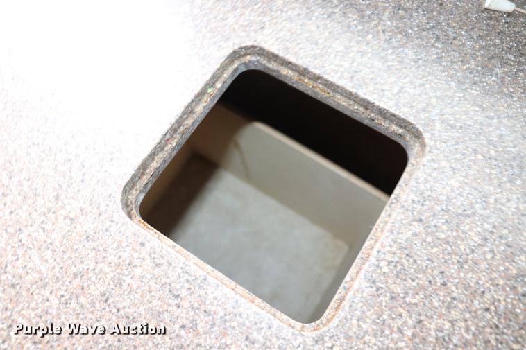 image for item EC9375 2009 Open Range camper