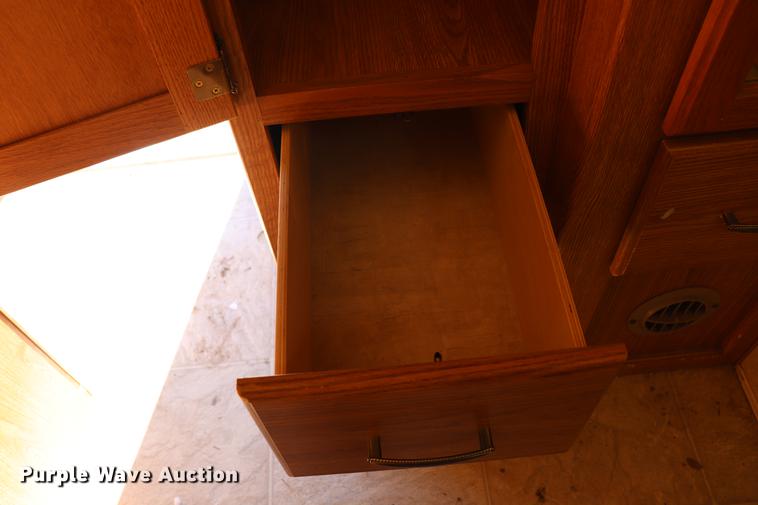 image for item EC9469 2006 Fleetwood Wilderness Yukon camper