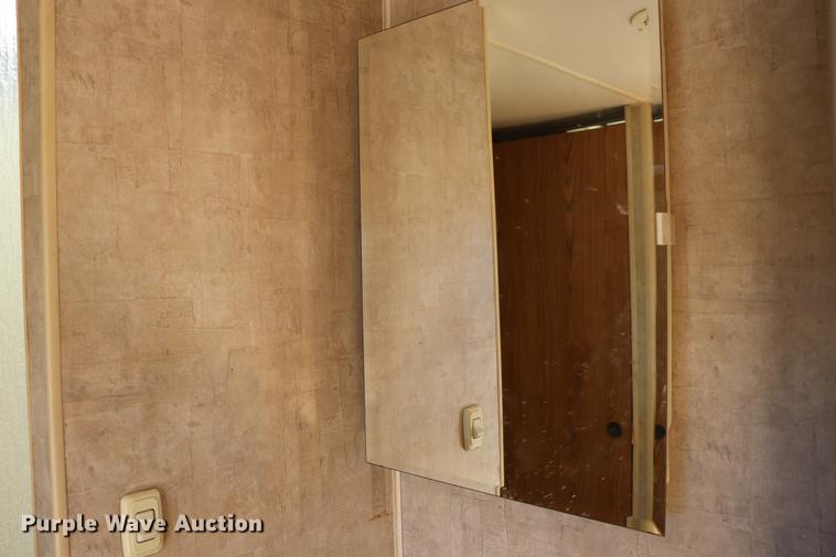 image for item EC9469 2006 Fleetwood Wilderness Yukon camper