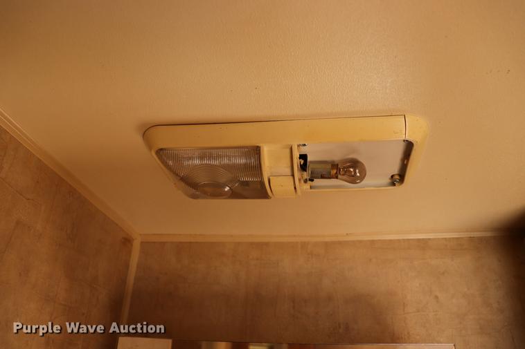 image for item EC9469 2006 Fleetwood Wilderness Yukon camper