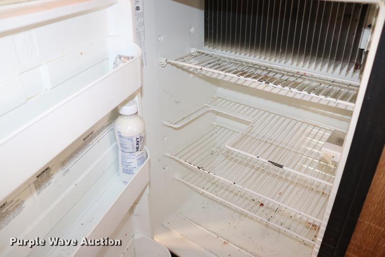 image for item EC9469 2006 Fleetwood Wilderness Yukon camper