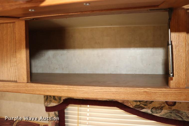 image for item EC9469 2006 Fleetwood Wilderness Yukon camper