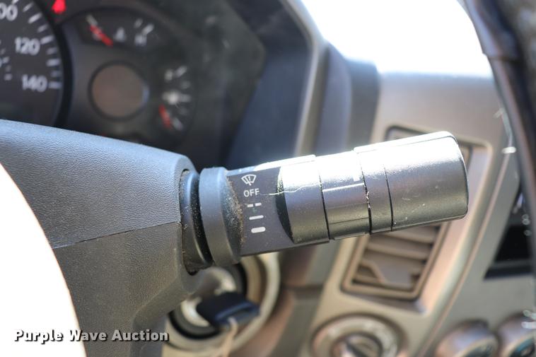 image for item EC9470 2004 Nissan Titan King Cab pickup truck