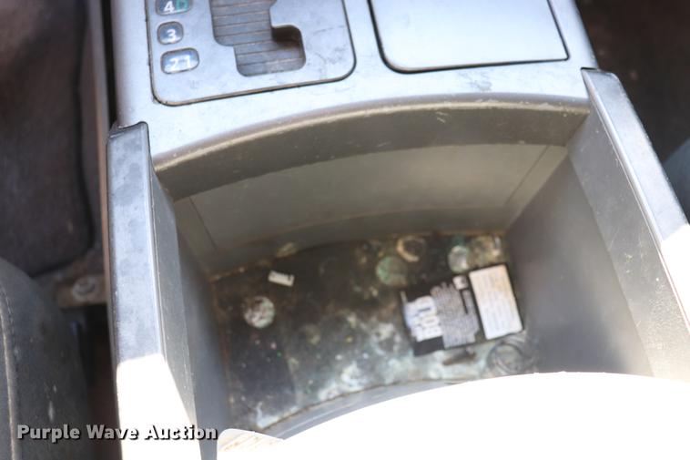 image for item EC9470 2004 Nissan Titan King Cab pickup truck