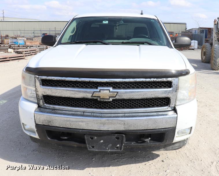 image for item EC9477 2008 Chevrolet Silverado 1500 LT Crew Cab pickup truck