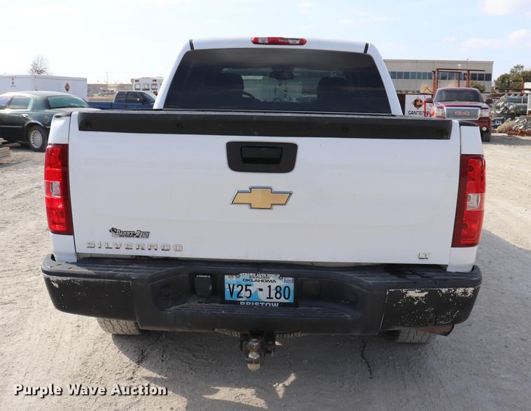 image for item EC9477 2008 Chevrolet Silverado 1500 LT Crew Cab pickup truck