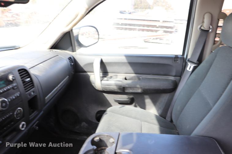 image for item EC9477 2008 Chevrolet Silverado 1500 LT Crew Cab pickup truck