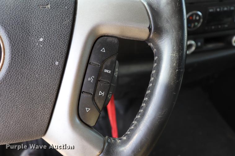 image for item EC9477 2008 Chevrolet Silverado 1500 LT Crew Cab pickup truck