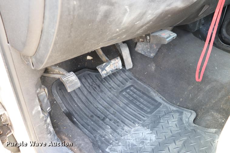 image for item EC9477 2008 Chevrolet Silverado 1500 LT Crew Cab pickup truck