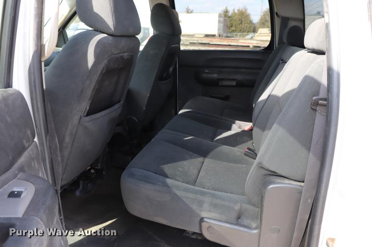 image for item EC9477 2008 Chevrolet Silverado 1500 LT Crew Cab pickup truck