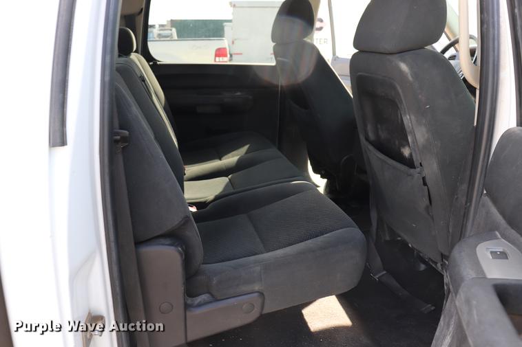 image for item EC9477 2008 Chevrolet Silverado 1500 LT Crew Cab pickup truck