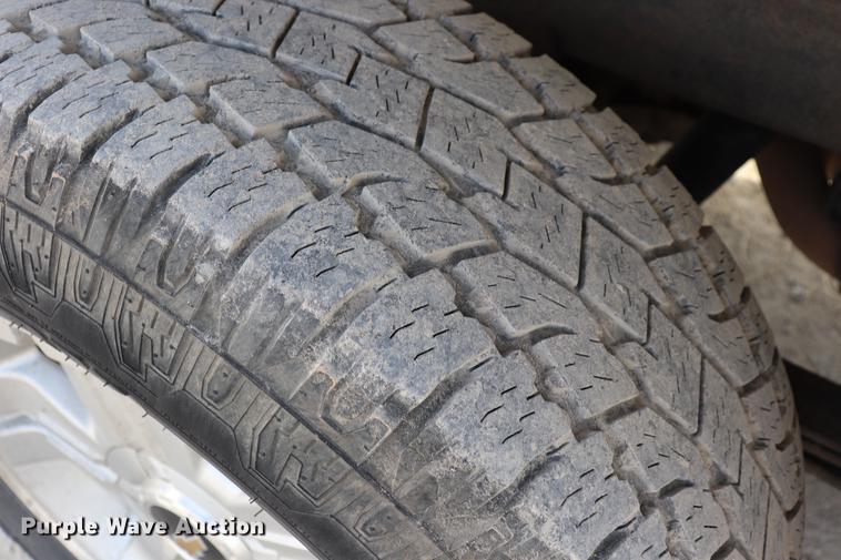 image for item EC9477 2008 Chevrolet Silverado 1500 LT Crew Cab pickup truck