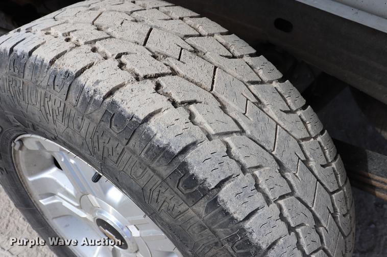 image for item EC9477 2008 Chevrolet Silverado 1500 LT Crew Cab pickup truck