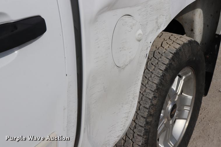 image for item EC9477 2008 Chevrolet Silverado 1500 LT Crew Cab pickup truck