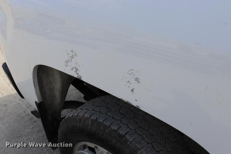 image for item EC9477 2008 Chevrolet Silverado 1500 LT Crew Cab pickup truck