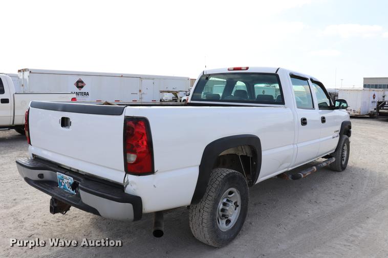 image for item EC9478 2006 Chevrolet Silverado 2500HD Crew Cab pickup truck