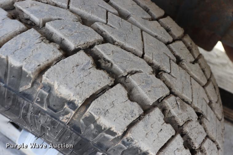 image for item EC9478 2006 Chevrolet Silverado 2500HD Crew Cab pickup truck