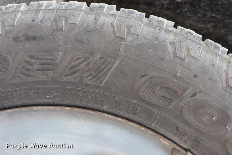 image for item EC9479 2005 Chevrolet Silverado 1500 pickup truck