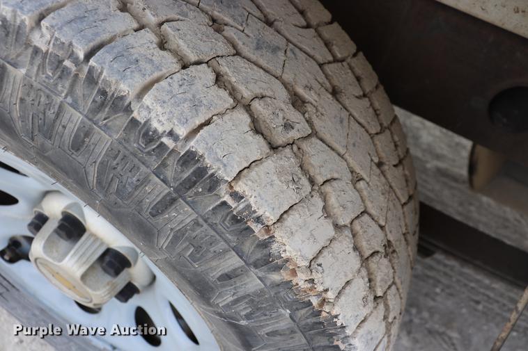 image for item EC9479 2005 Chevrolet Silverado 1500 pickup truck