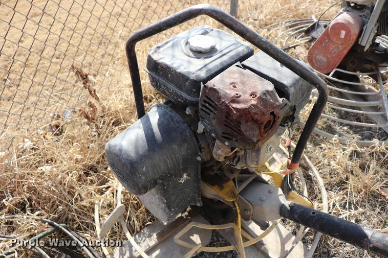 image for item EC9482 Concrete equipment