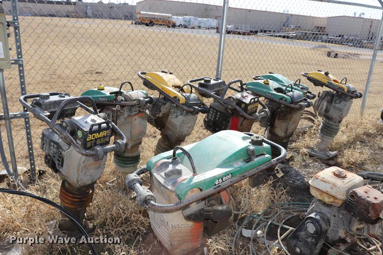 image for item EC9482 Concrete equipment