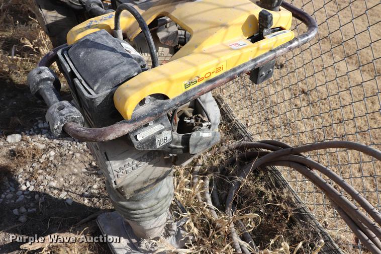 image for item EC9482 Concrete equipment